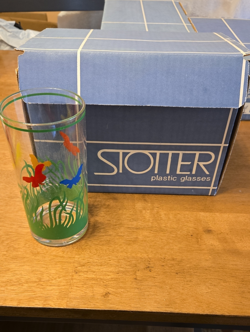 Vintage Stotter Set of Colorful Butterfly & Grass Plastic Glasses